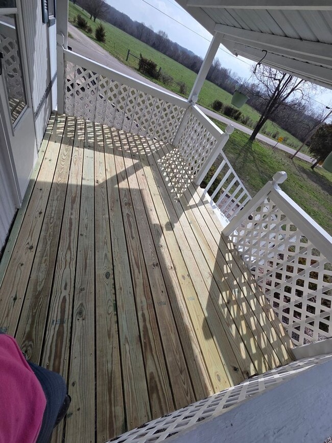 Building Photo - 2 bedroom 1 bathroom mobile home for rent