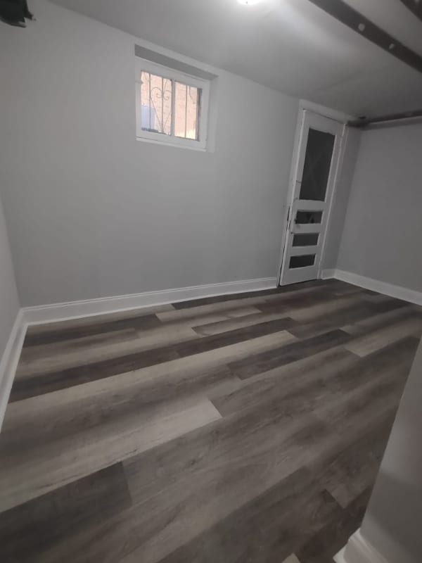 Building Photo - 3018 Clarendon Rd