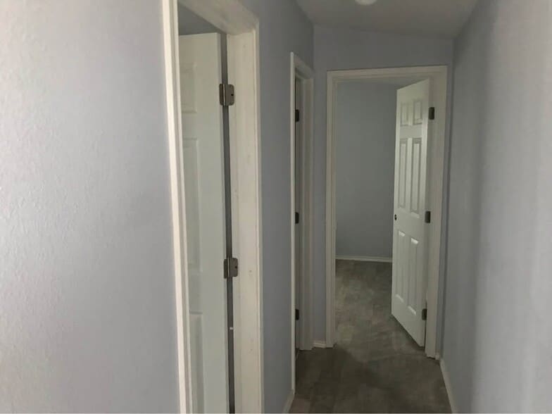 Building Photo - 25670 Brushline Rd