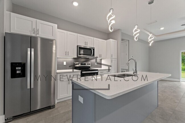 Building Photo - Deposit-Free! Modern, energy efficient hom...