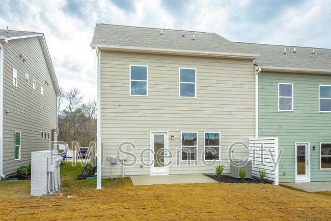 Building Photo - 9437 Cavalier Wy