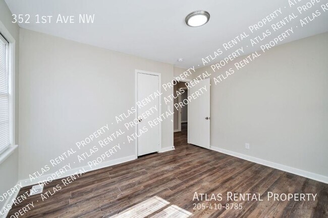 Building Photo - 352 1st Ave NW