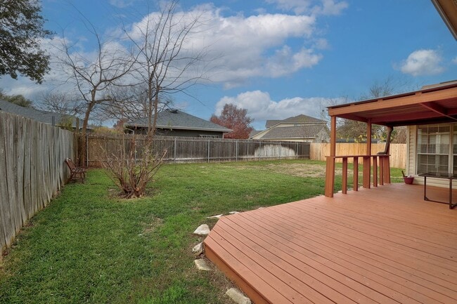 Building Photo - Picturesque 3/2 one Story Cedar Park home across from CPHS