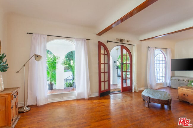 Building Photo - 1147 Wilcox Pl