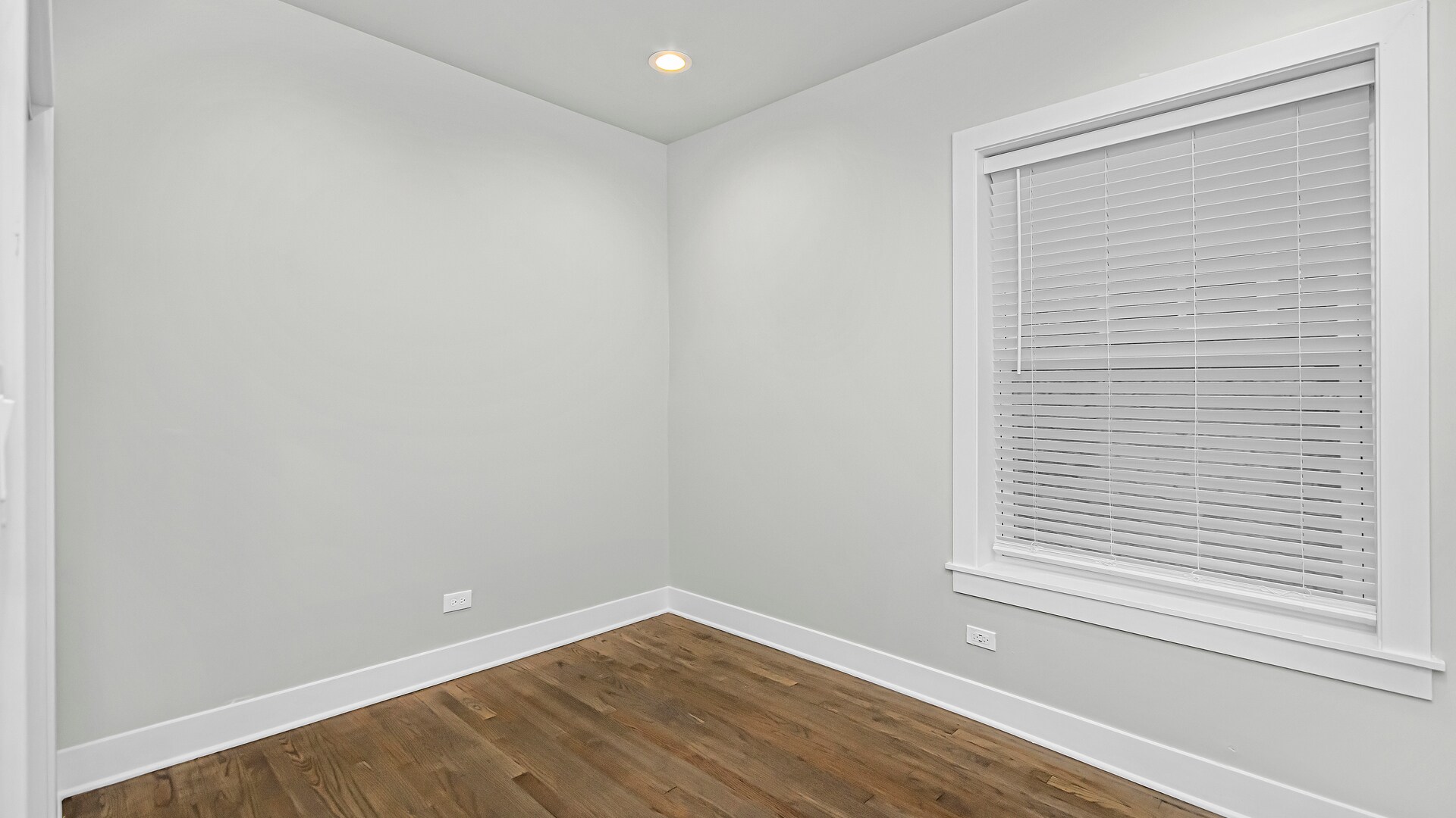 Building Photo - 6459 N Glenwood Ave