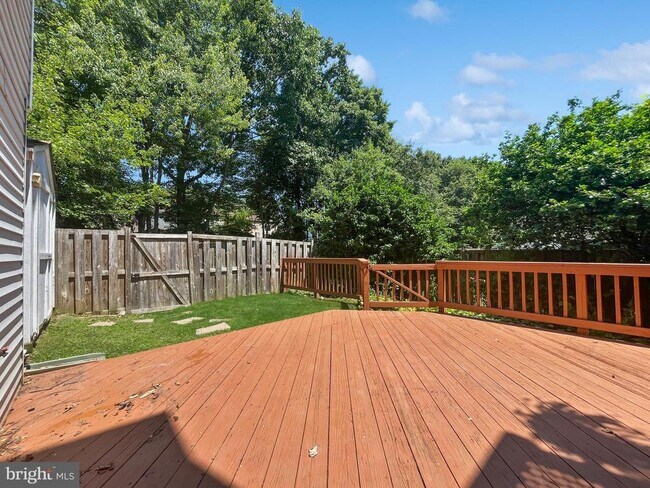 Building Photo - 8426 Red Eagle Ct