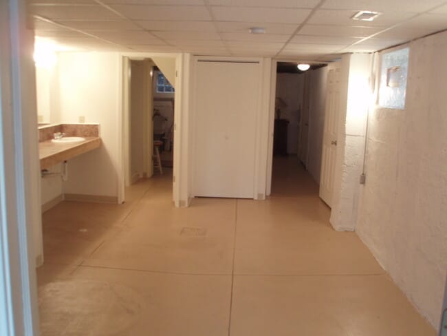 Building Photo - 2338 Flora St