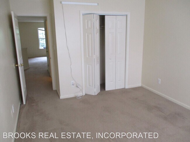 Building Photo - 3 br, 2.5 bath House - 1301 Bridge Crossing