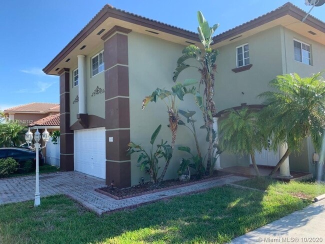 Building Photo - 3400 SW 153rd Ave
