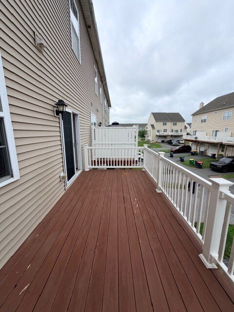 Building Photo - 319 S Parkway Dr