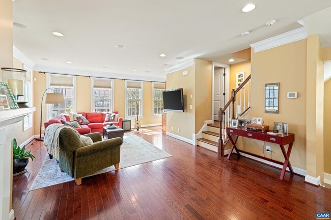 Building Photo - 545 Summerford Ln