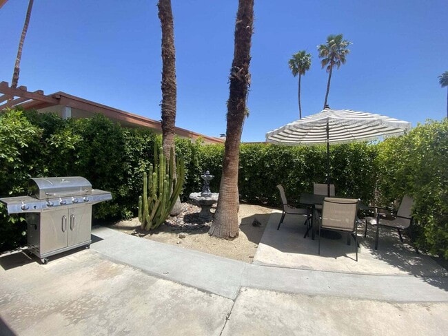 Building Photo - 46023 Portola Ave