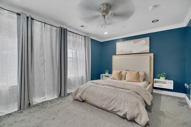 Building Photo - 5213 D St SE