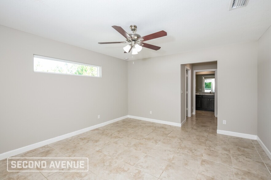 Building Photo - 3001 Firwood Ave SE