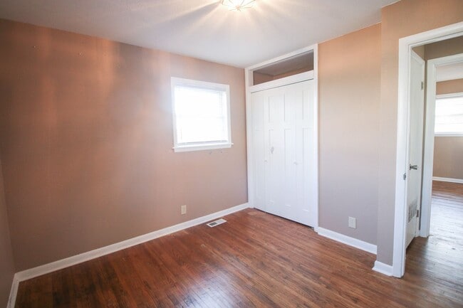 Building Photo - 3-Bedroom Home with Yard in East Tulsa – Ready Mid May!