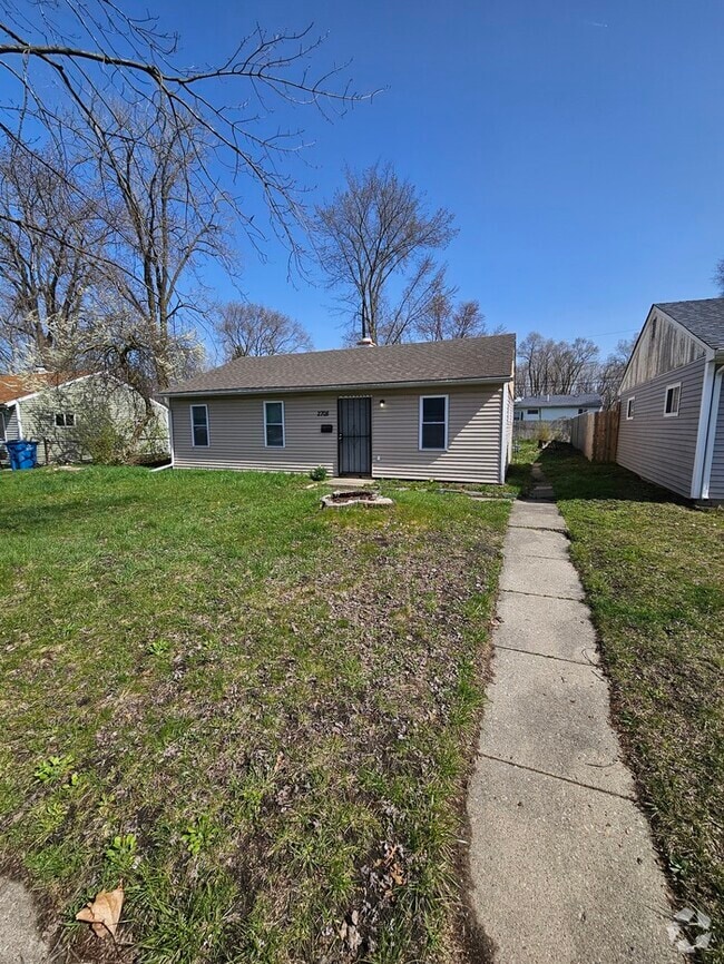 Building Photo - Newly rehabbed home