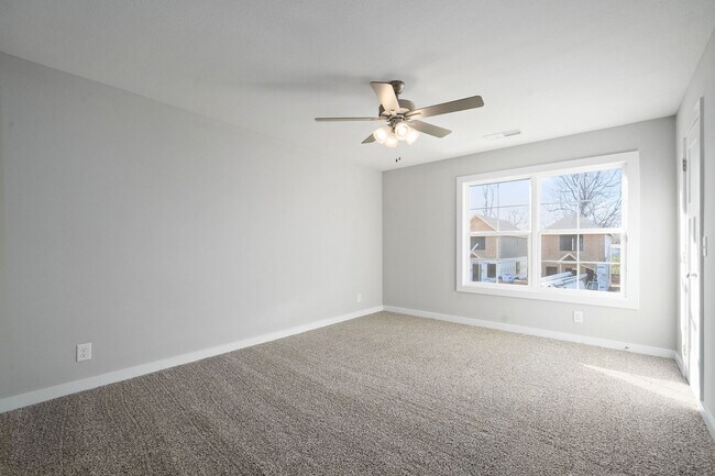 Building Photo - 353 Honeycomb Ct