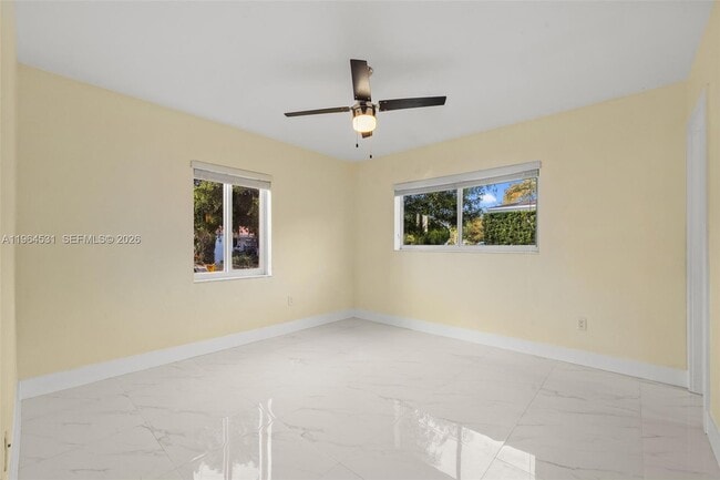 Building Photo - 6851 SW 48th Terrace