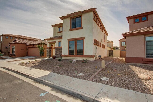Building Photo - Stunning Rancho Del Ray double story overlooking community park.