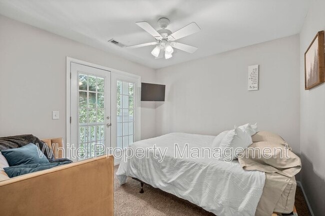 Building Photo - 11339 Dundarrach Ln