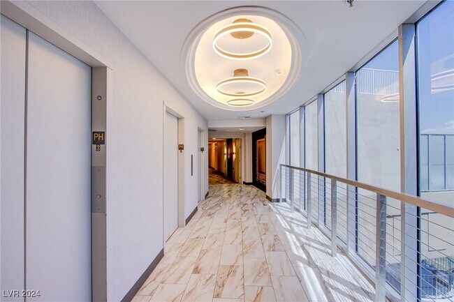 Building Photo - 3111 Bel Air Dr