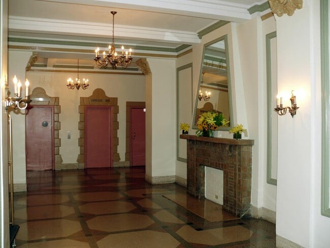 Primary Photo - 166 Second Avenue