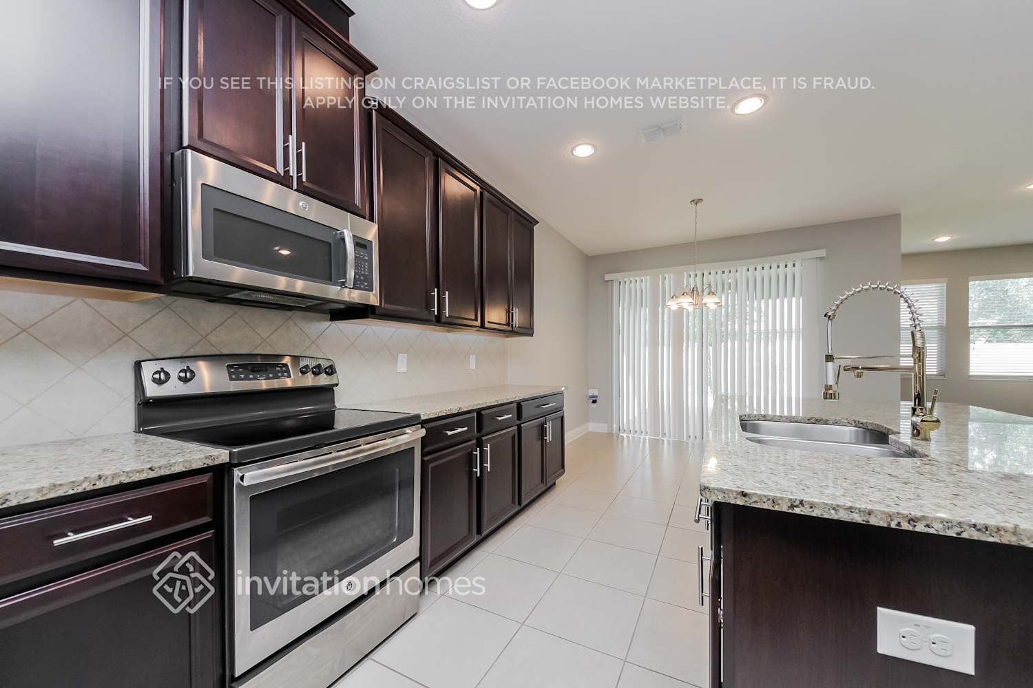 Building Photo - 5159 Ravena Ave E