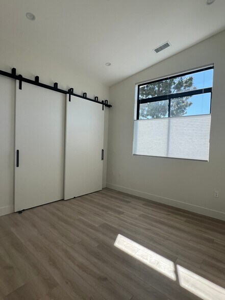 2nd bedroom with Walk-in closet - 8655 Higuera St