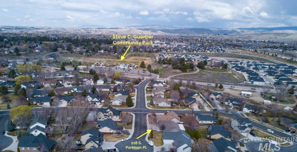 Building Photo - 218 S Parkinson Pl