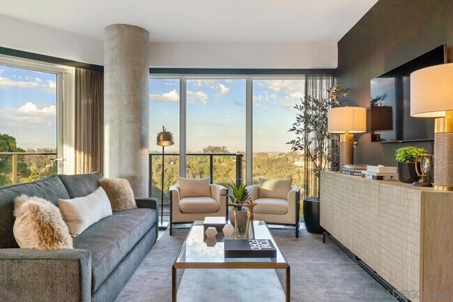 Building Photo - 525 Olive St