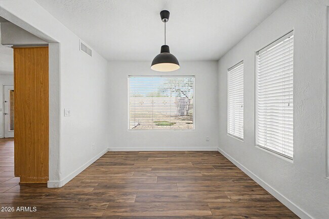 Building Photo - 28433 N 47th St