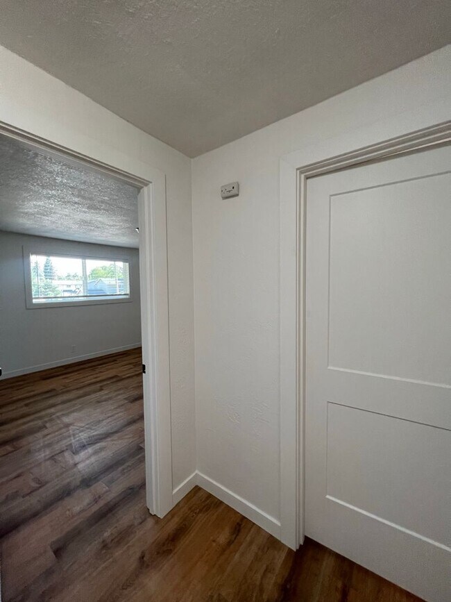 Building Photo - 4012so