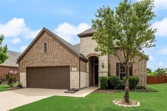 Building Photo - 2112 Benjamin Creek Dr