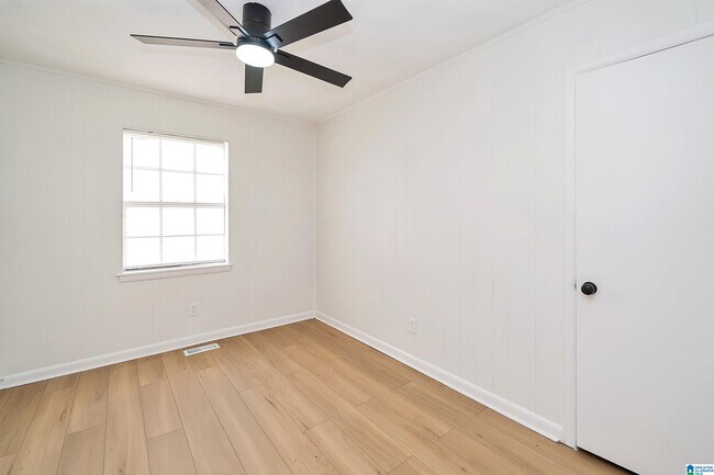 Building Photo - 2838 Micmac Dr