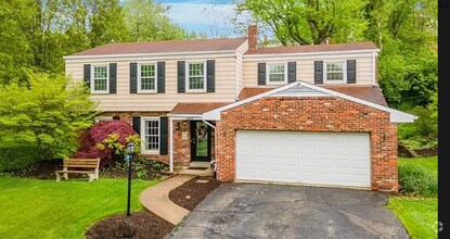 Building Photo - Beautiful Home in Upper St. Clair!