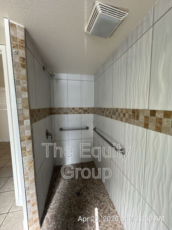 Building Photo - 32606 Rd 124