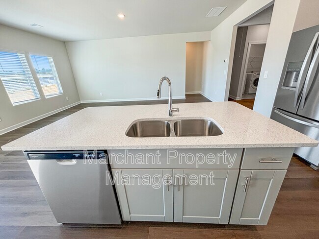 Building Photo - 760 Penfold Pt