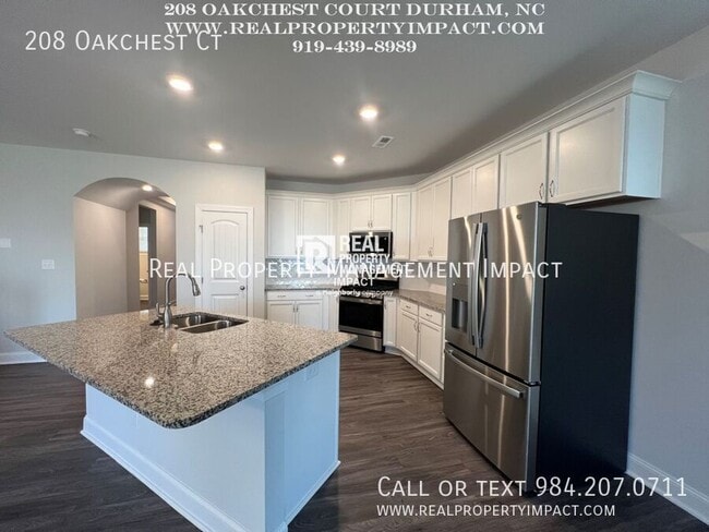 Building Photo - 208 Oakchest Ct