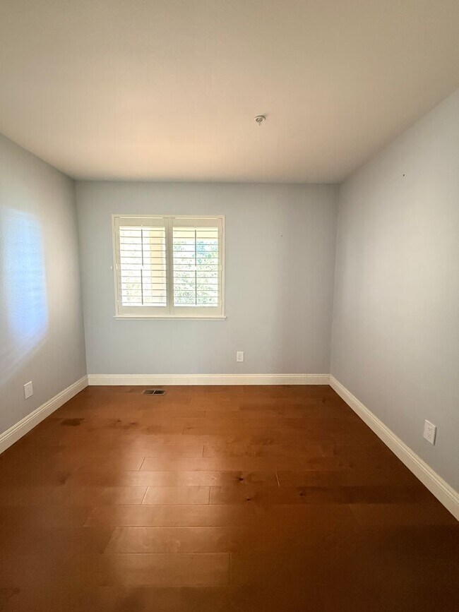 Building Photo - **Coming Soon — Spacious 3BR + 2.5BA Two-Level Condo in Pointe Pacific**