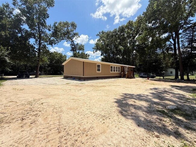 Building Photo - 16767 Oak Knoll Dr