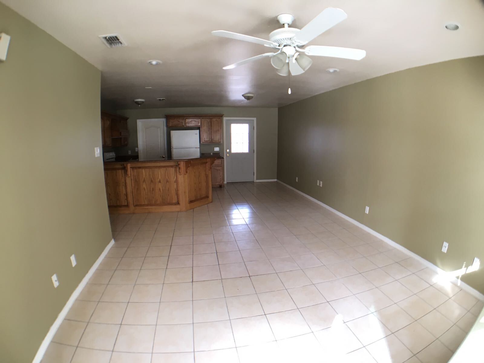 Building Photo - 1304 W Fig Ave