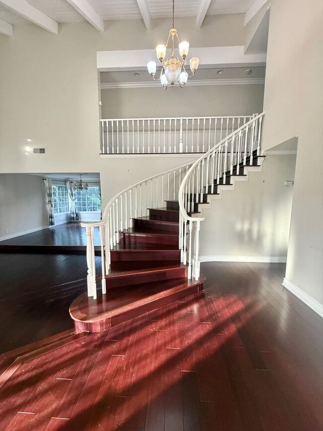 Building Photo - **COMING SOON**5BD/4BA POOL HOME IN ALTA VISTA SOUTH | SOLAR SAVINGS | $6,500/mo