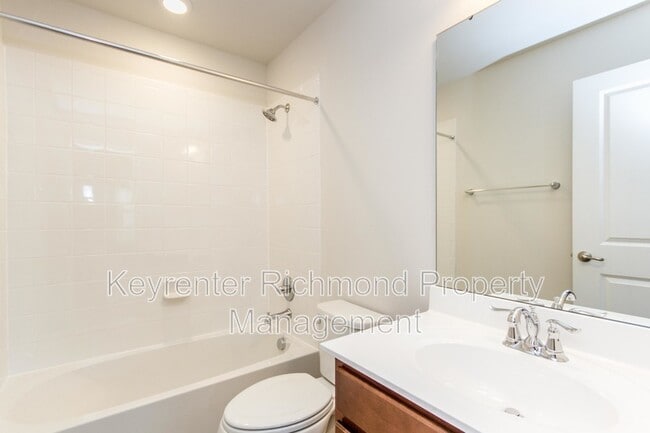 Building Photo - 8986 Ringview Dr