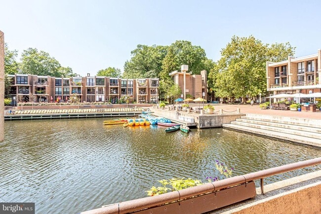 Building Photo - 1424 Yellowwood Ct