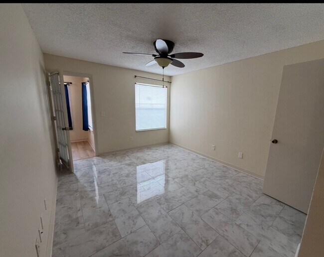 Building Photo - Prime Orlando Location!