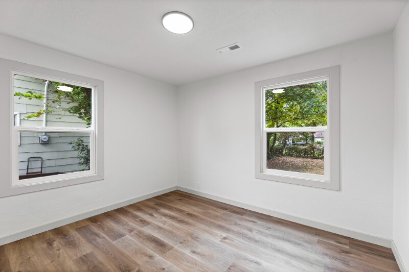 Building Photo - 4407 S Ocheltree St