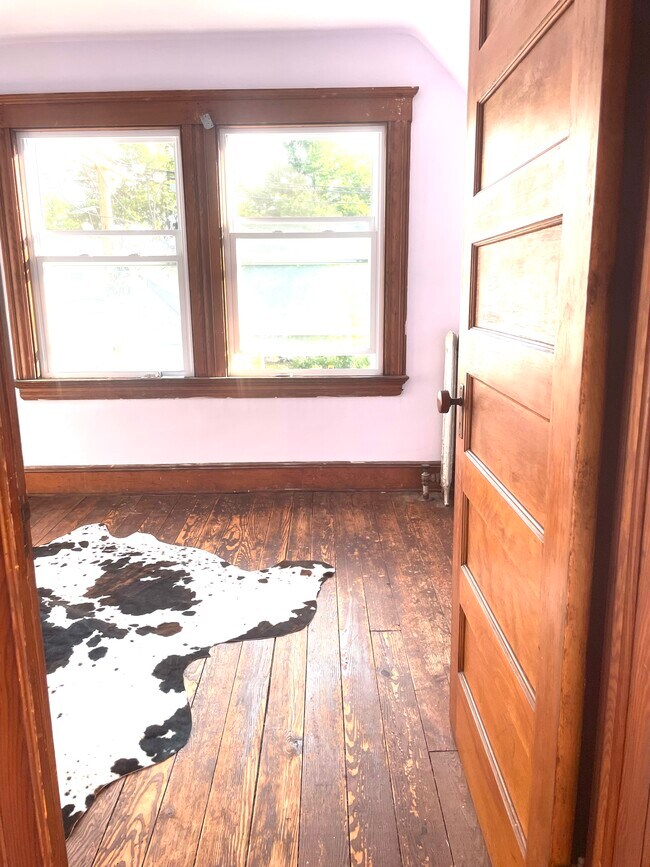 4th bedroom /3rd floor - 499 Highland Ave