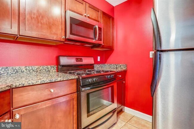 Building Photo - 4473 B St SE