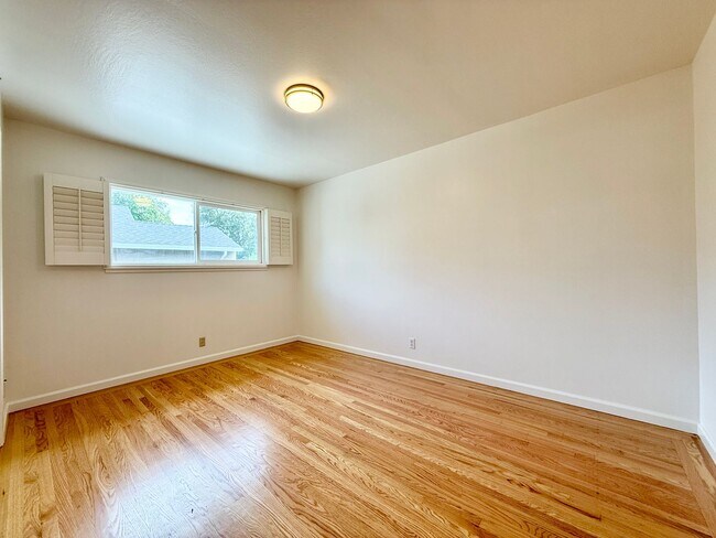 Building Photo - Newly Remodeled San Bruno Home - Easy SF/Silicon Valley Commute