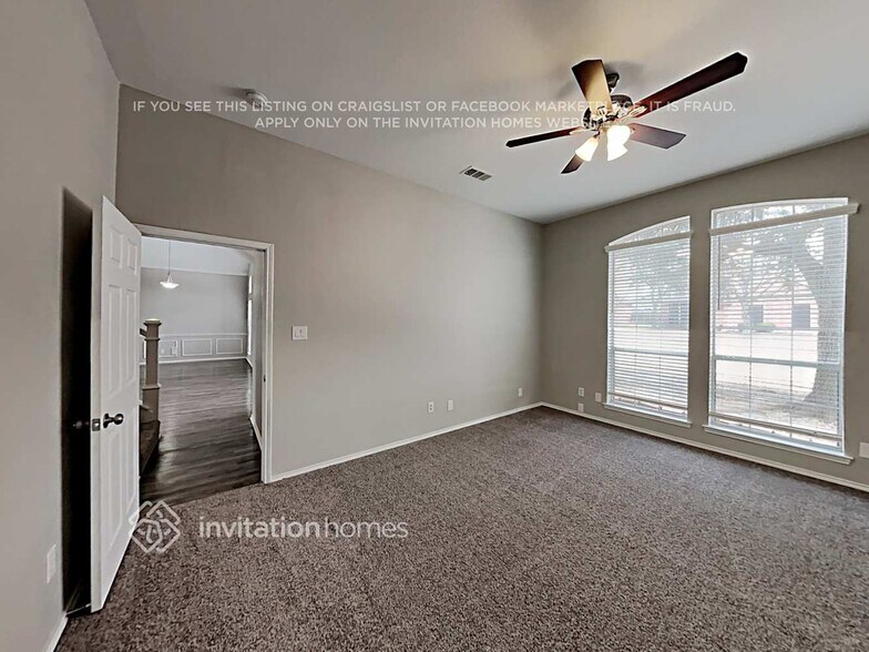 Building Photo - 1133 Finch Cir